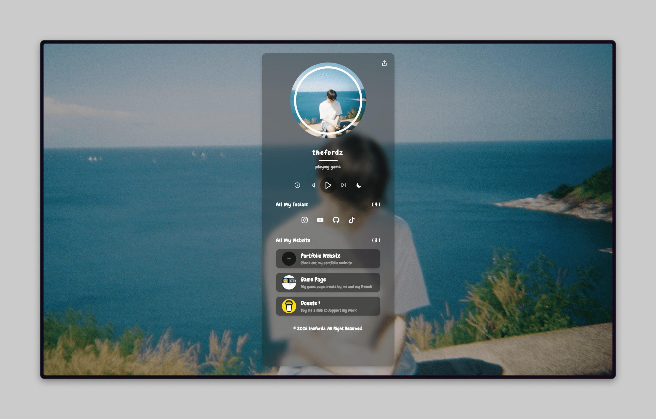 Link In Bio (Glassmorphism) - Website